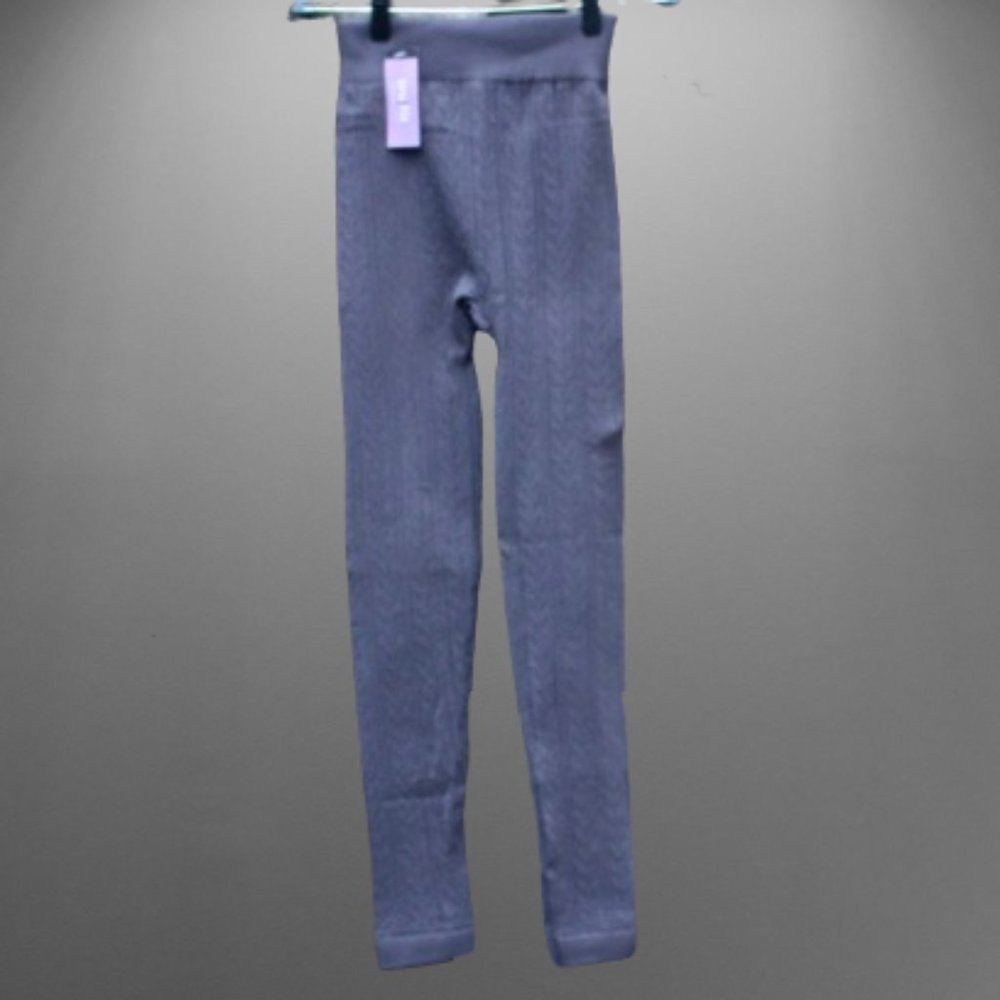 Tru fit Fleece Lined Leggings with Textured Design (Sz S/M)